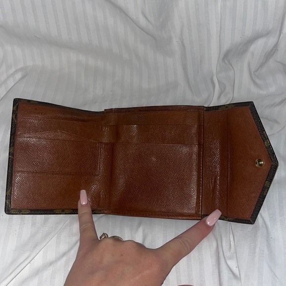 🤎 Louis Vuitton Trifold Elise Wallet (AN0991) - Picture 8 of 16